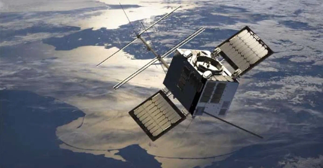 Cubesat nhỏ bé của Na Uy lần đầu tiên nói chuyện với Trái đất bằng tia laser