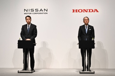 Nissan and Honda to explore electric vehicle partnership