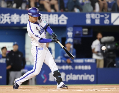 Tàu BayStars Maeda chiến đấu chống bệnh thận trong khi tiếp tục sự nghiệp bóng chày