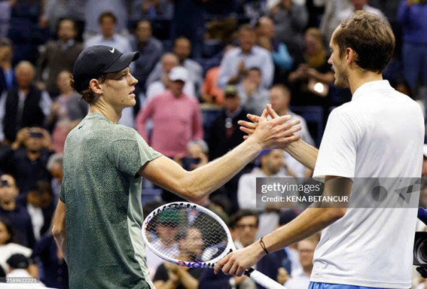 US Open : Đẳng cấp và bản lĩnh của tay vợt số một thế giới Sinner