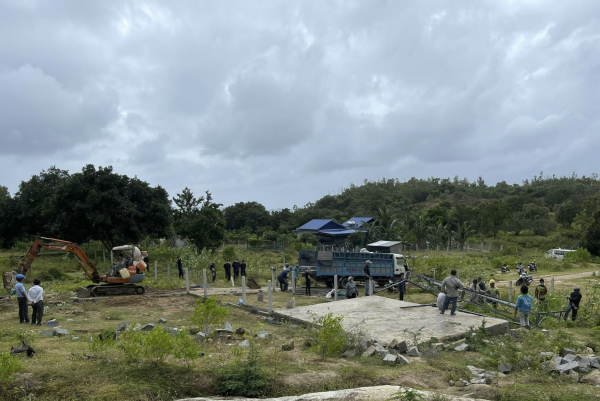 Cam Ranh: Tăng cường quản lý đất đai, trật tự xây dựng