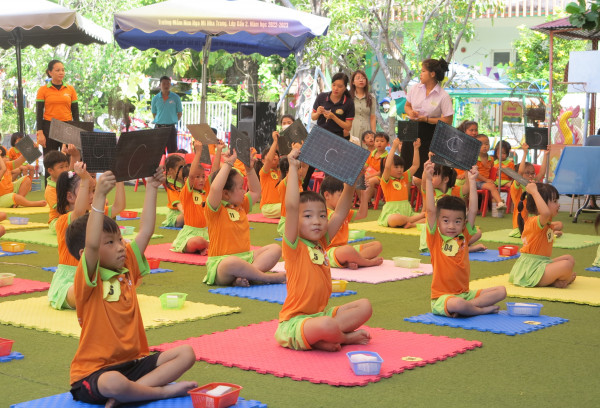 Trường Mầm non Họa Mi Nha Trang: Tổ chức Hội thi “Rung chuông vàng - Bé làm quen Tiếng Việt và Toán”