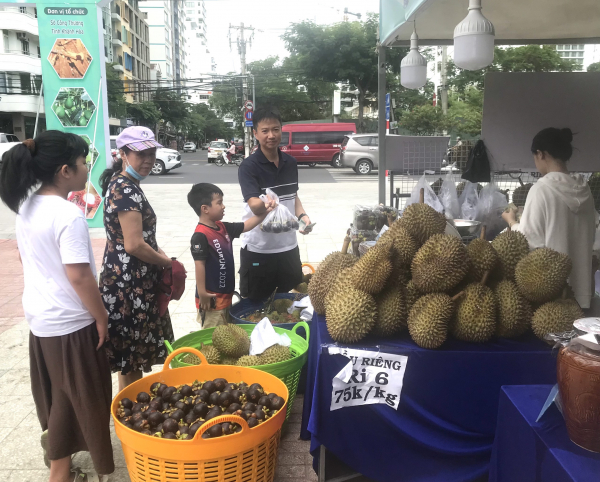 Phiên chợ triển lãm sản phẩm vùng dân tộc thiểu số và miền núi: Kết nối hỗ trợ tiêu thụ sản phẩm