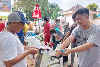 Sôi nổi ngày hội đồng hành cùng thanh niên công nhân TP Hồ Chí Minh