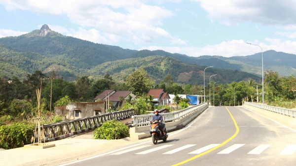 Ðạ Huoai: Đẩy mạnh thực hiện các phong trào thi đua yêu nước