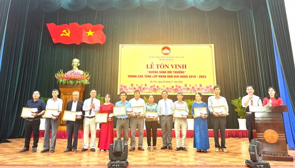 Đạ Tẻh: Tôn vinh 60 “Gương sáng đời thường” giai đoạn 2018 – 2023