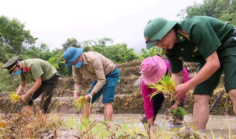 Đồng hành giúp đồng bào dân tộc thiểu số ổn định cuộc sống, vươn lên thoát nghèo