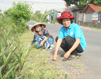 Phụ nữ Long An với nhiều công trình, phần việc góp phần xây dựng nông thôn mới