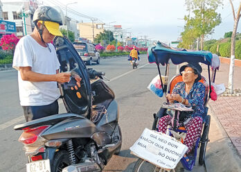 Nhọc nhằn mưu sinh mùa nắng nóng