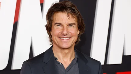 Hợp đồng làm phim với Warner Bros. của Tom Cruise và sự ra đi của Paramount sâu sắc hơn bạn nghĩ