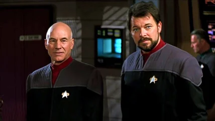 Jonathan Frakes thừa nhận tại sao Star Trek: Nemesis không hoạt động