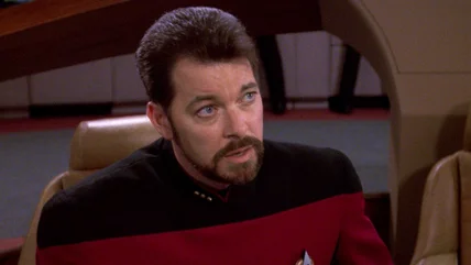 Jonathan Frakes thừa nhận Star Trek: Series gốc hay hơn TNG theo một cách