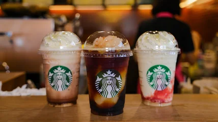 Cái gì, chính xác, được xem là đồ uống thủ công trên thực đơn của Starbucks?