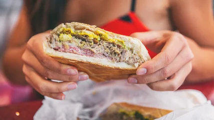 Chuỗi nhà hàng bánh mỳ Sandwich Cuba được xếp hạng tệ nhất đến ngon nhất, theo đánh giá của khách hàng