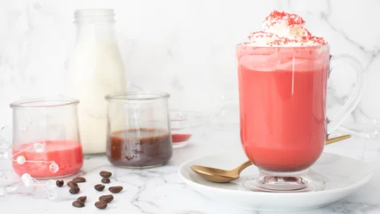 Copycat Công thức Latte Red Velvet của Starbucks