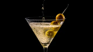 Nhà hàng trả 13.000 đô cho món đắt nhất Martini ở Mỹ