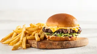 Người tham gia cuộc tranh tài của ông Big Mac là McDonald