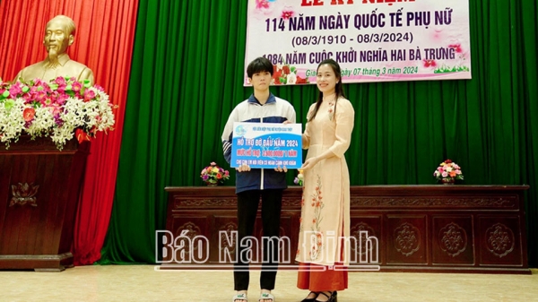 Lan toả thương yêu từ chương trình “Mẹ đỡ đầu”