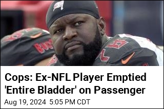 Cựu trình chơi nhạc NFL "Entre Bladder" trên hành khách