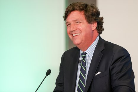 Phương tiện truyền thông chính thống ghét Tucker Carlson—Bởi vì anh ta đang ăn bữa trưa của họ