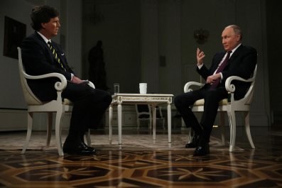 Truyền thông Nga tranh nhau chôn cất cuộc phỏng vấn Tucker Carlson của Putin