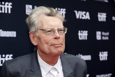 Stephen King dùng lời của phe Cộng hòa chống Donald Thump lên mạng