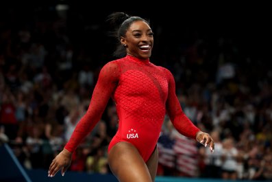 Trong kinh nghiệm tiêu cực của Simone Biles với Botox, bằng chính lời nói của mình