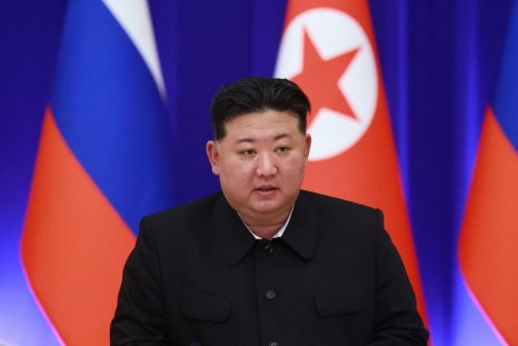 Bắc Triều Tiên là Kim Jong Unveils mới khai quật máy giết người '