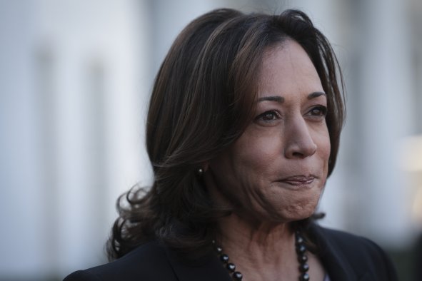 Kamala Harris là lựa chọn VP 'xuất sắc' cho Joe Biden: Kellyanne Conway