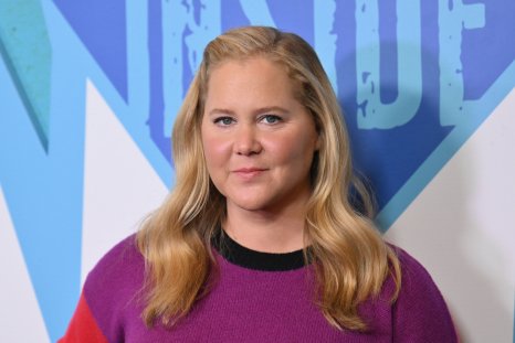 Amy Schumer phản ứng sau khi bị hủy bỏ