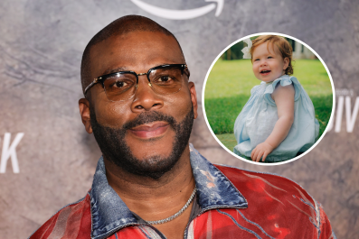 Mọi thứ Tyler Perry nói về việc trở thành cha đỡ đầu của công chúa Lilibet