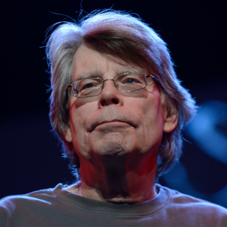 Stephen King lên án Donald Thump và Tối cao Pháp viện nói dối