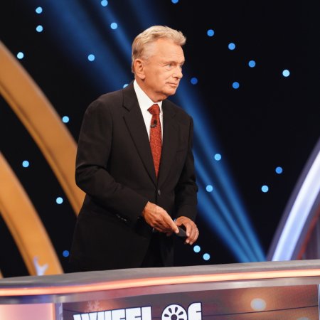 Pat Sajak bị chỉ trích vì bảo thí sinh 'Wheel of Fortune' 'Im đi'