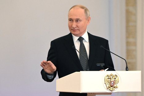 Phụ nữ Nga đưa ra cảnh báo với Putin: 'Không phá thai - Không quan hệ tình dục!'