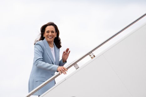 Kamala Harris. Cập nhật hai từ trên VP tiềm năng Chọn