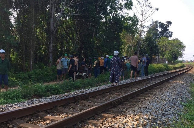 Va chạm với tàu hỏa, 1 người tử vong