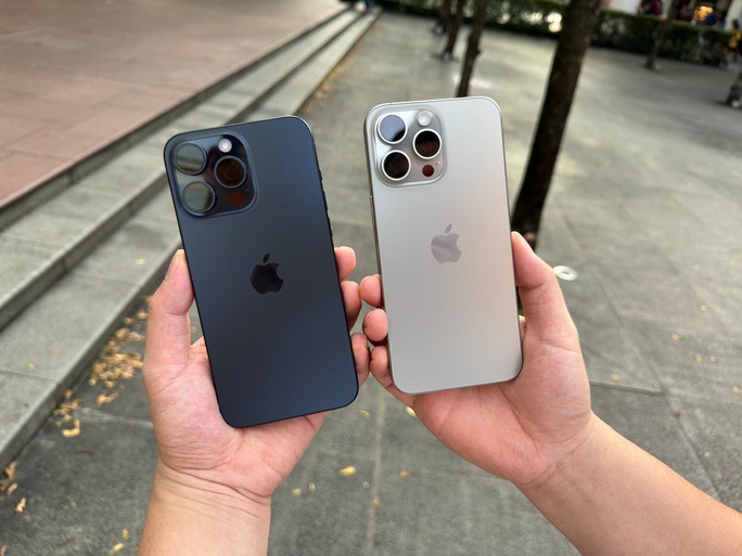 iPhone 15 xách tay loạn giá