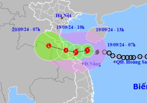 Bão số 4 mạnh thêm vào Quảng Bình đến Thừa Thiên-Huế, mưa rất to tới 500 mm