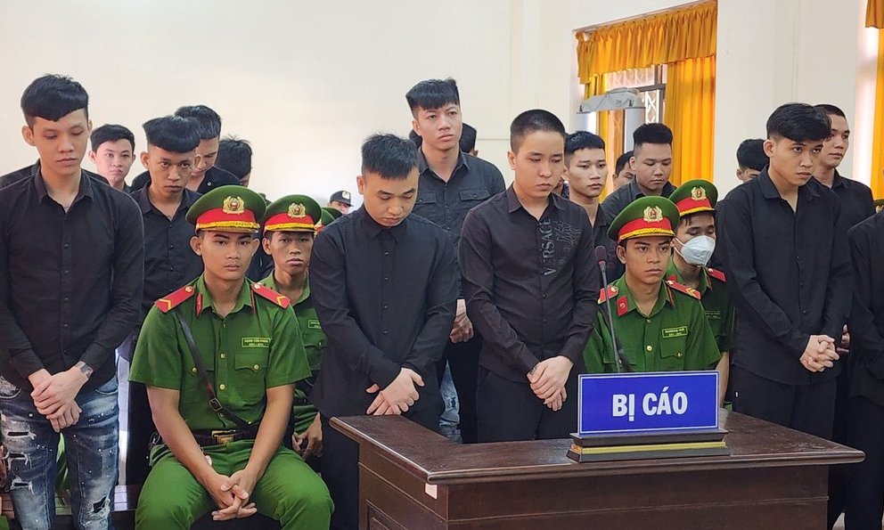 Kiên Giang: Đánh chết người, 19 thanh niên lãnh án hơn 190 năm tù