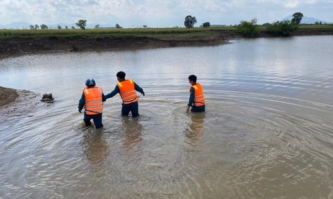 Bình Thuận: Người đàn ông đi chích cá nghi bị điện giật tử vong