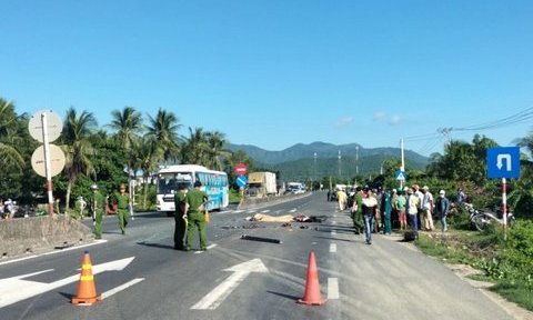 Khánh Hòa: Điều tra vụ tai nạn giao thông liên hoàn làm 3 người tử vong tại chỗ