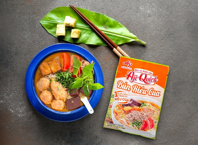 Cách nấu bún riêu ngon chuẩn vị với Aji-Quick® Bún Riêu Cua