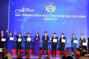 10 nhà khoa học nhận Giải thưởng Khoa học công nghệ Quả cầu vàng 2023