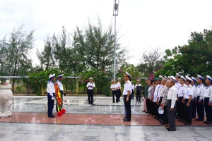 Trung đoàn 451, Vùng 4 Hải quân: Tổ chức nhiều hoạt động “Đền ơn đáp nghĩa”