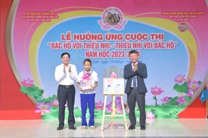 Hưởng ứng Cuộc thi “Bác Hồ với thiếu nhi - Thiếu nhi với Bác Hồ” lần thứ 4