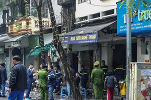 Khẩn trương điều tra làm rõ nguyên nhân, khắc phục hậu quả vụ cháy tại số 4 Hàng Lược, Hà Nội