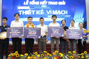 Trao giải cuộc thi Thiết kế vi mạch cho đô thị thông minh