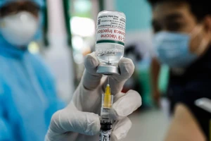 Ai cần tiêm vaccine theo khuyến cáo mới?