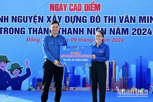 Đồng Tháp: Ngày cao điểm tình nguyện xây dựng đô thị văn minh