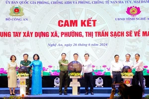 Chung tay xây dựng xã, phường, thị trấn sạch ma túy